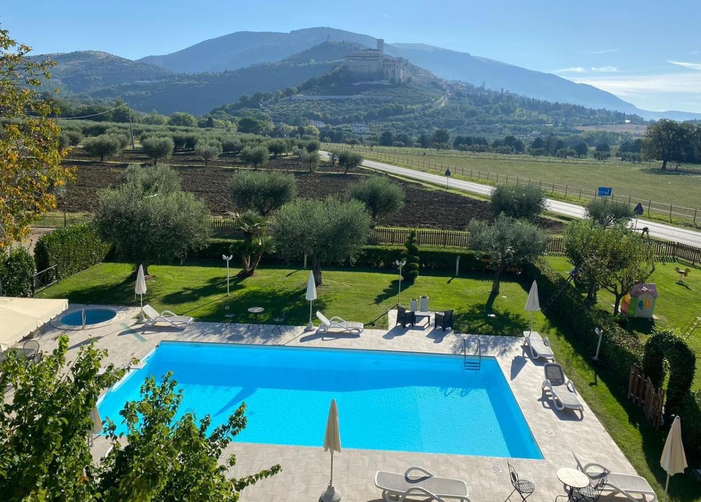 Agriturismo Il Girasole Assisi Kültér fotó