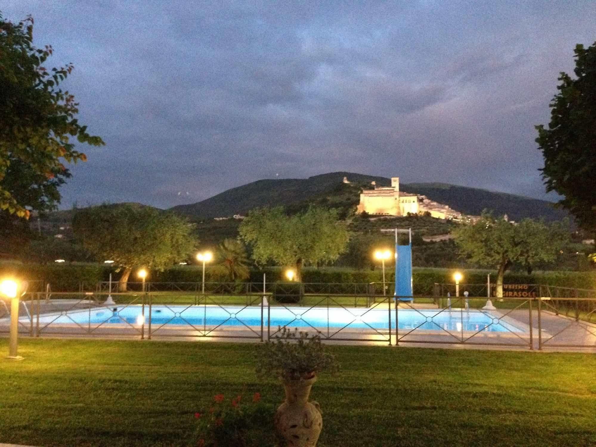 Agriturismo Il Girasole Assisi Kültér fotó